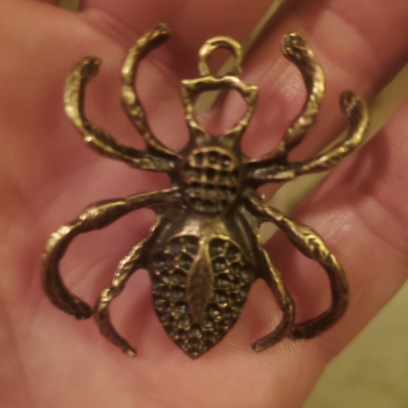 Spider necklace  and keychain - Picture 3 of 3